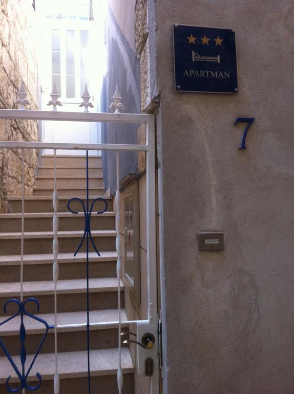 Apartment Josip กอร์จูลา ภายนอก รูปภาพ
